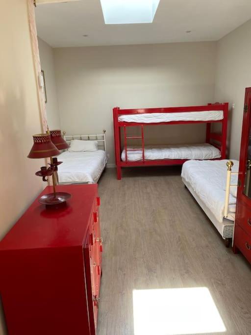 La Maison De Lea, Chambres D'Hotes De 14 Couchages Tournus Exterior foto