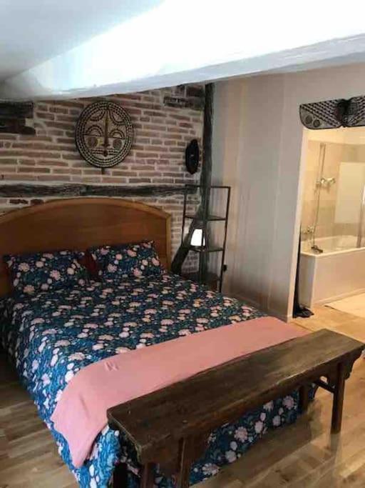 La Maison De Lea, Chambres D'Hotes De 14 Couchages Tournus Exterior foto