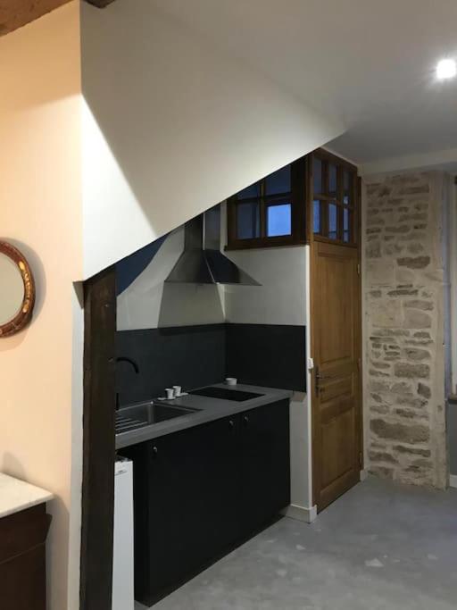 La Maison De Lea, Chambres D'Hotes De 14 Couchages Tournus Exterior foto